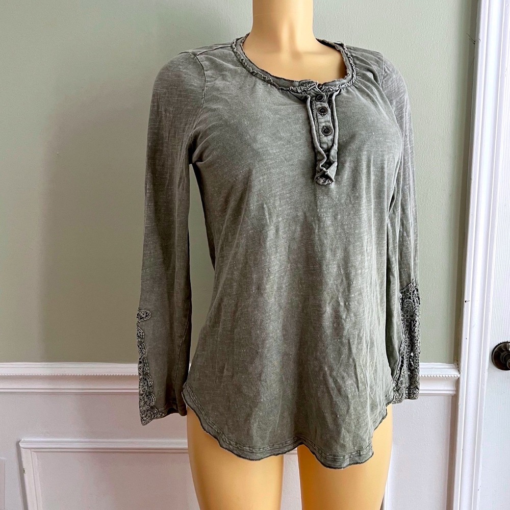 Soft Surroundings Henley Top Women Sz M‎ Crochet Lace Long Sleeve Gray Boho Slub
